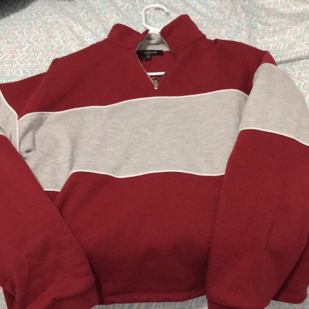 Crop top sweater